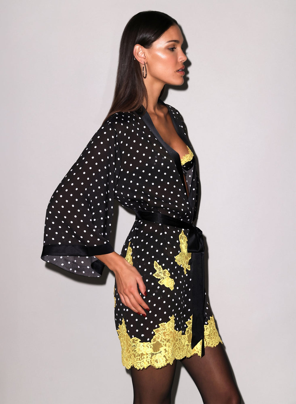 Fleur du Mal Juliet Lace Robe in black