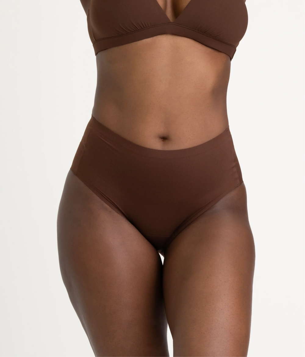 Leakproof Seamless High Waist in black | Saalt