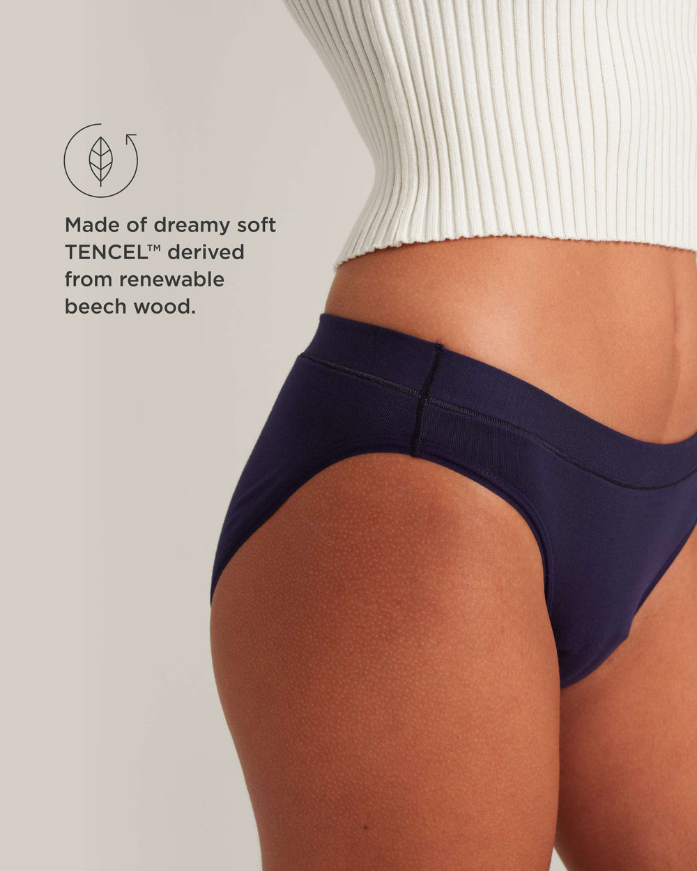 Leakproof Comfort Bikini in black | Saalt