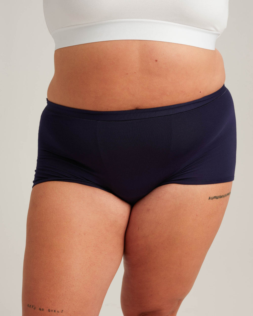 Leakproof Comfort CloudShort in black | Saalt