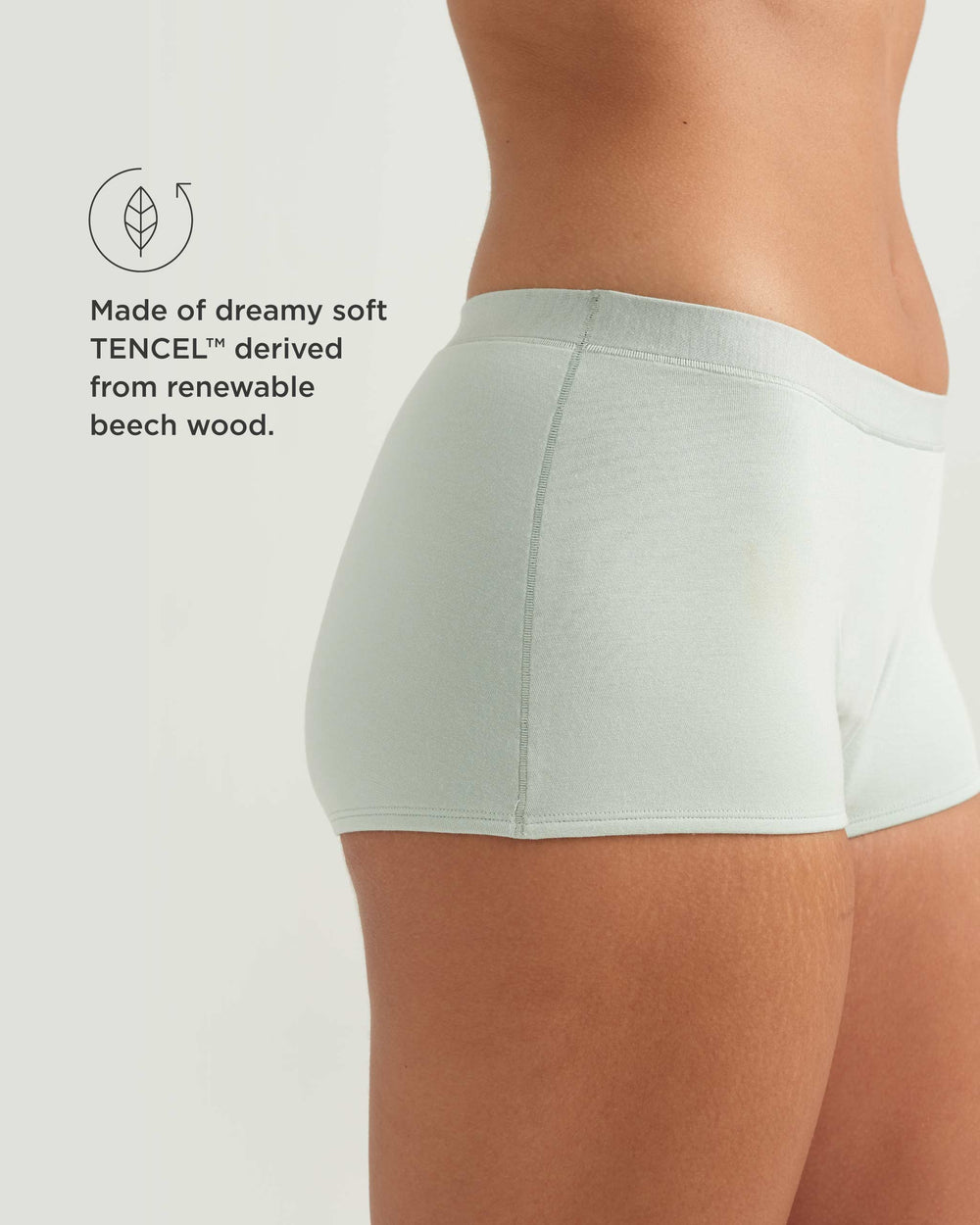 Leakproof Comfort CloudShort in black | Saalt