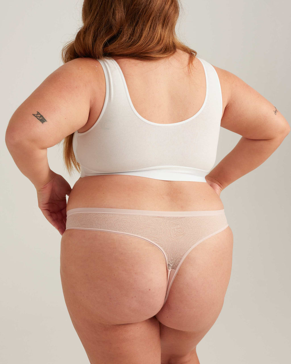 Leakproof Lace Thong in black | Saalt
