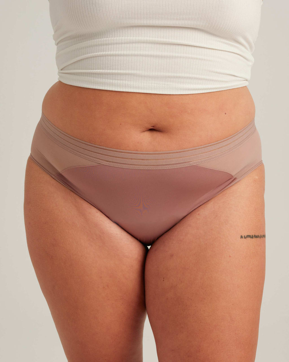 Leakproof Mesh Hipster in black | Saalt