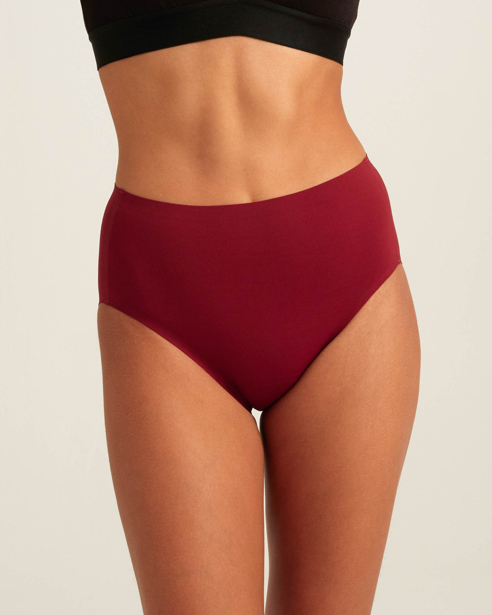 Leakproof Seamless High Waist in black | Saalt