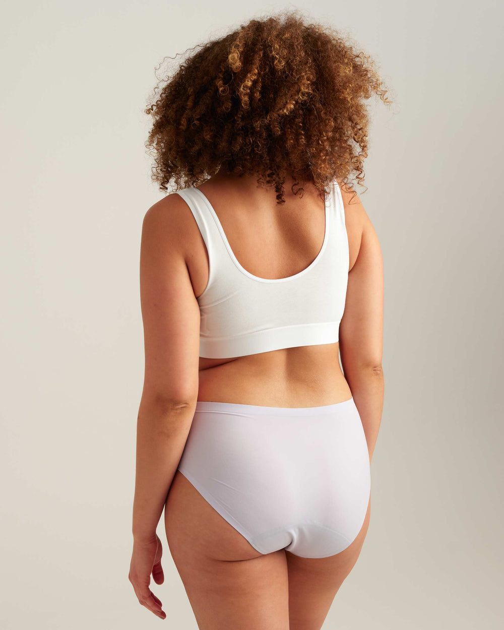 Leakproof Seamless High Waist in black | Saalt