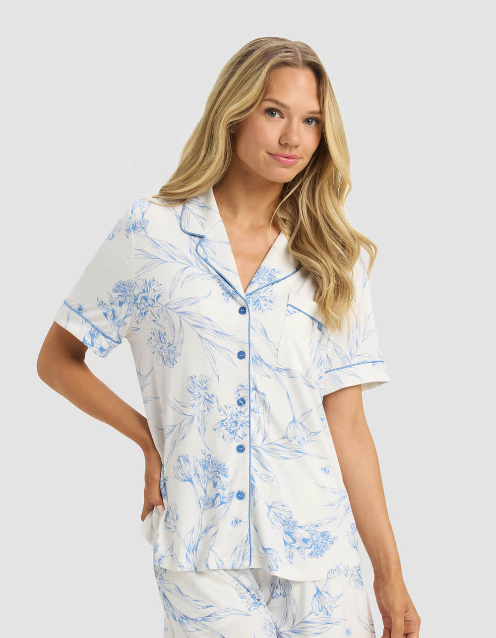 Women's Bamboo Stretch-Knit Short Sleeve Pajama Top (Collective) in white | Cozy Earth