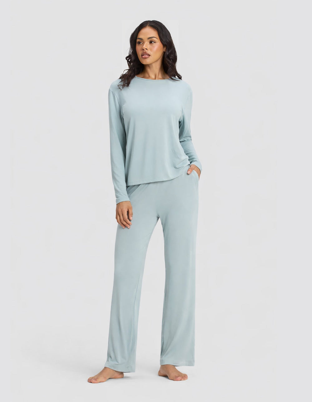 Women's Bamboo Stretch-Knit Long Sleeve Lounge Tee & Pant Set in blue | Cozy Earth