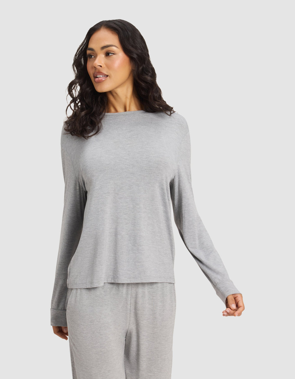 Women's Bamboo Stretch-Knit Long Sleeve Lounge Tee in black | Cozy Earth
