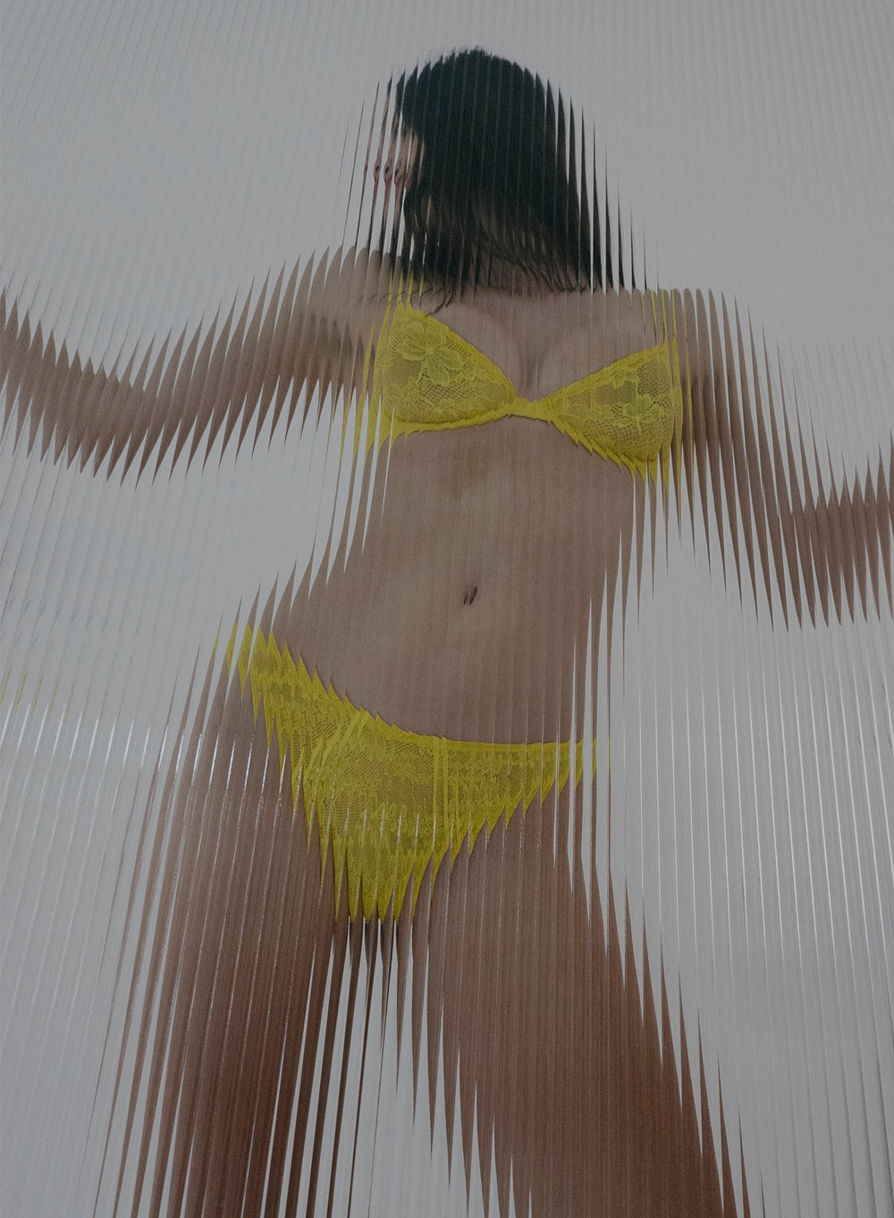 Fleur du Mal Le Stretch Lace Cheeky in yellow