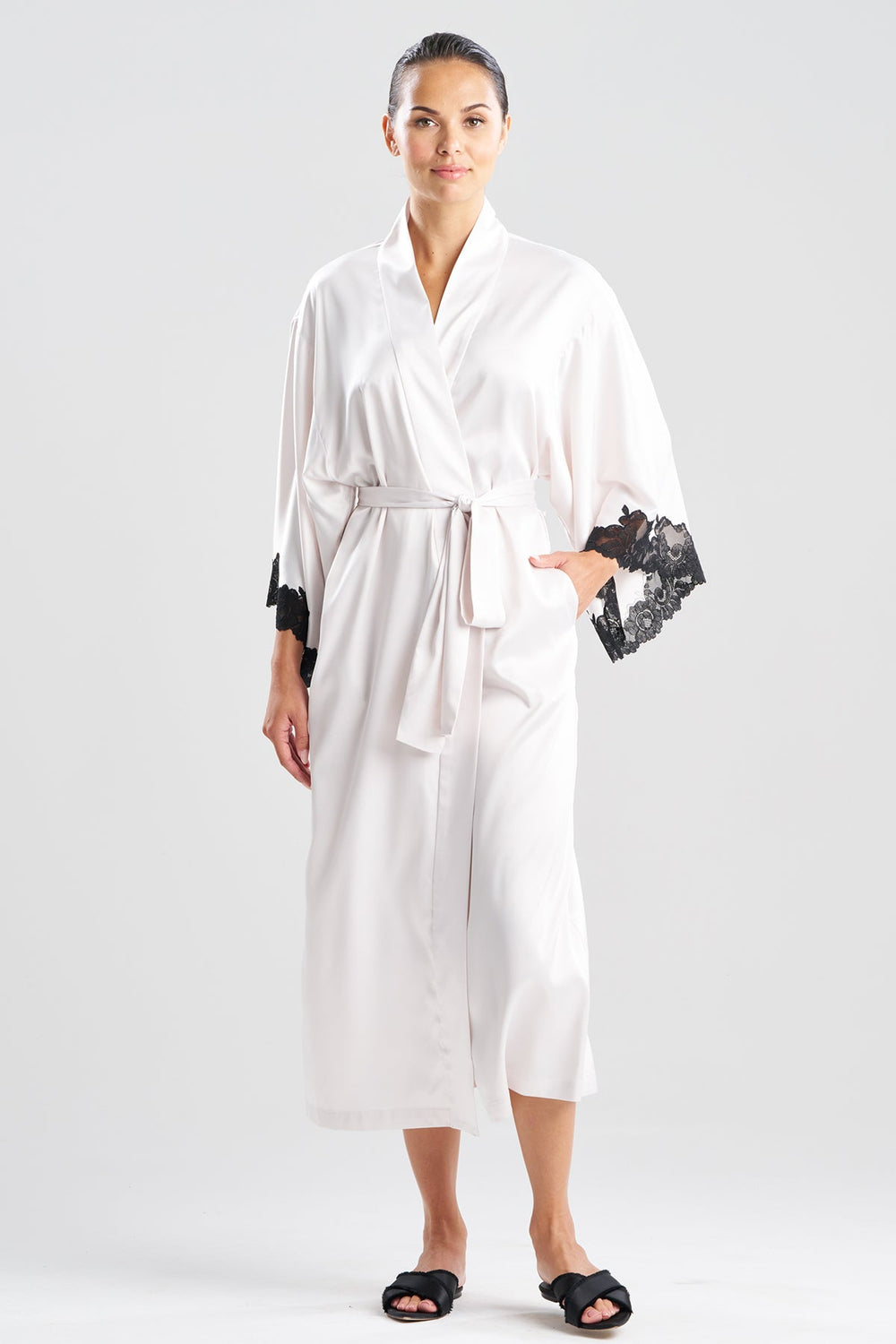 Peony Glamour Robe in white | Natori