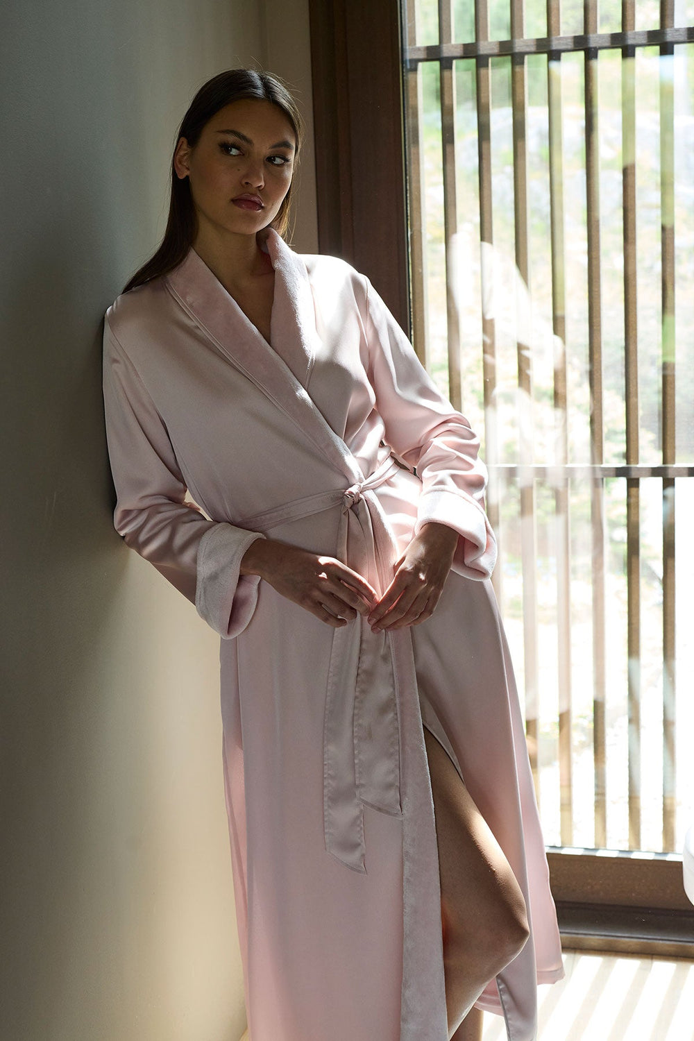 Satin Plush Robe in pink | Natori