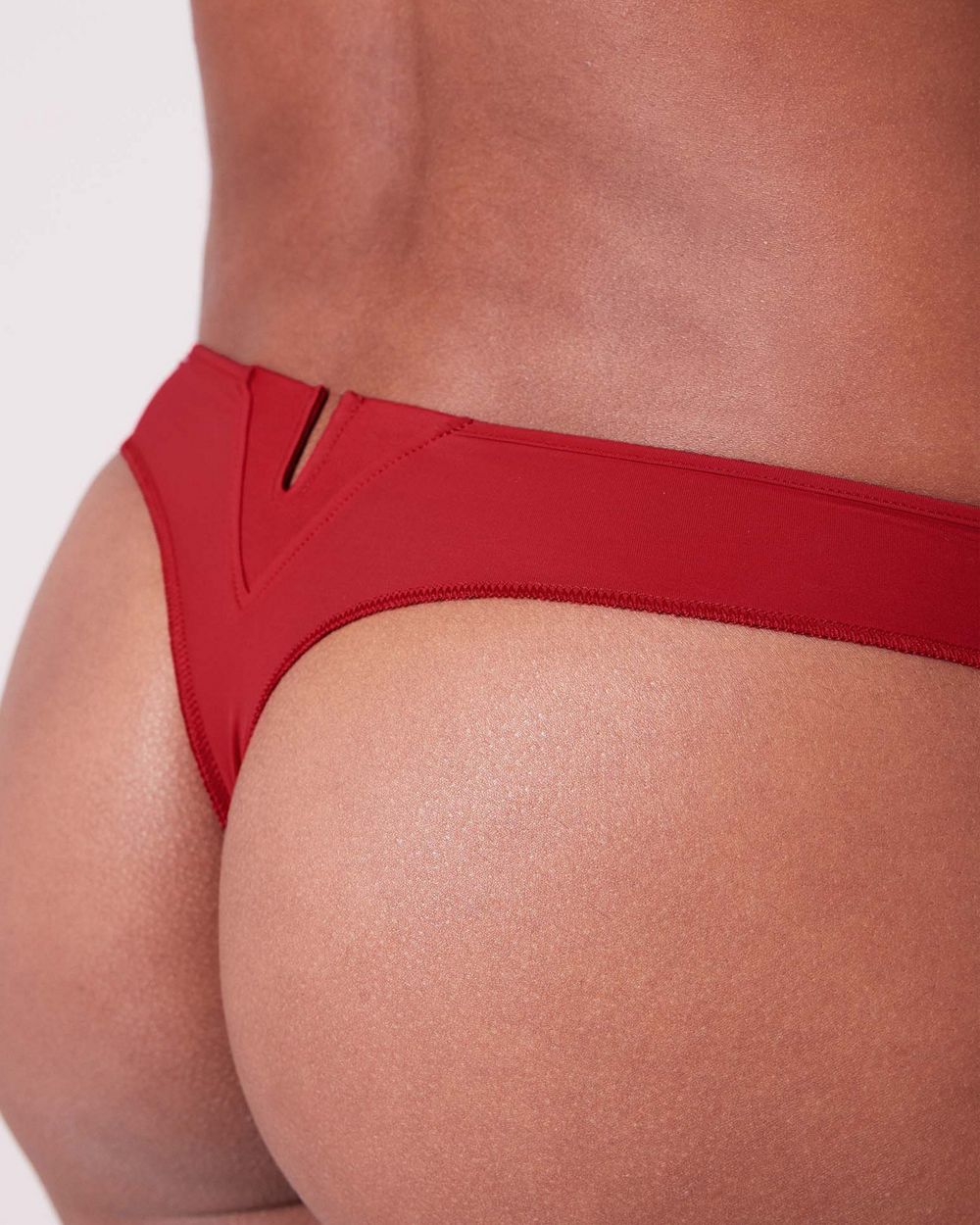 Simone Perele Saga Tattoo Thong in red
