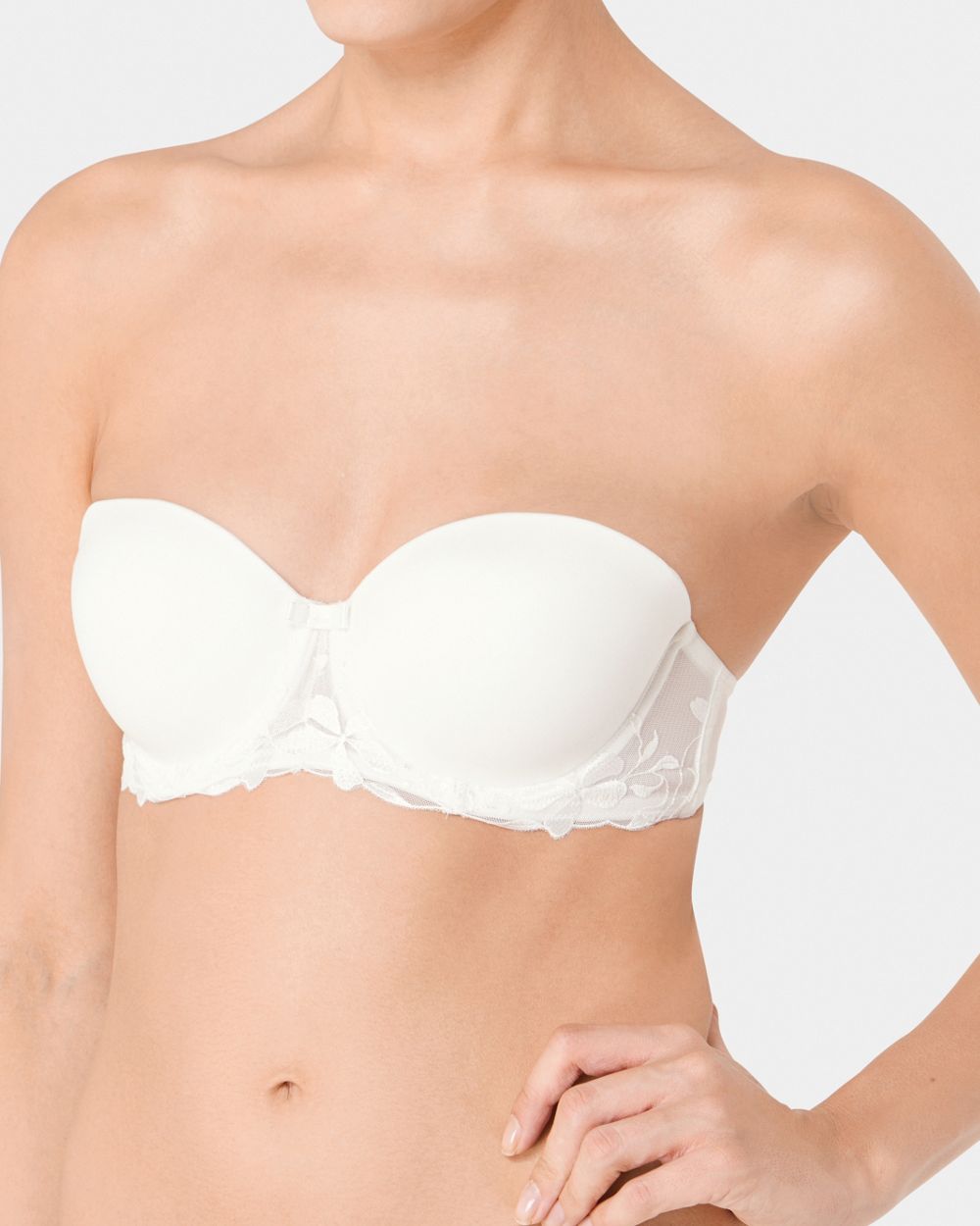 Triumph Sexy Angel Spotlight Strapless Bra in white