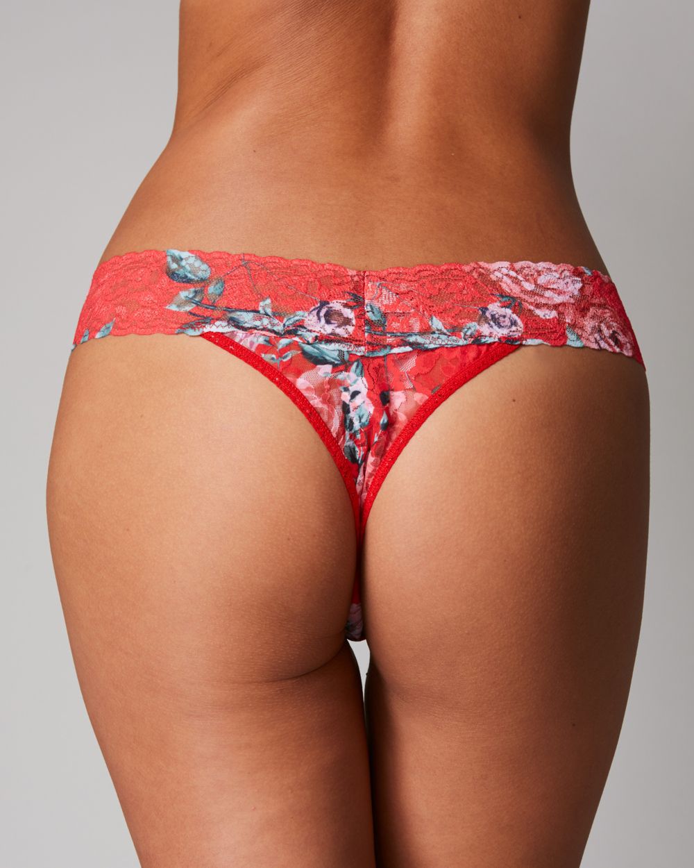 Hanky Panky Holiday Blossom Original Rise Thong in red