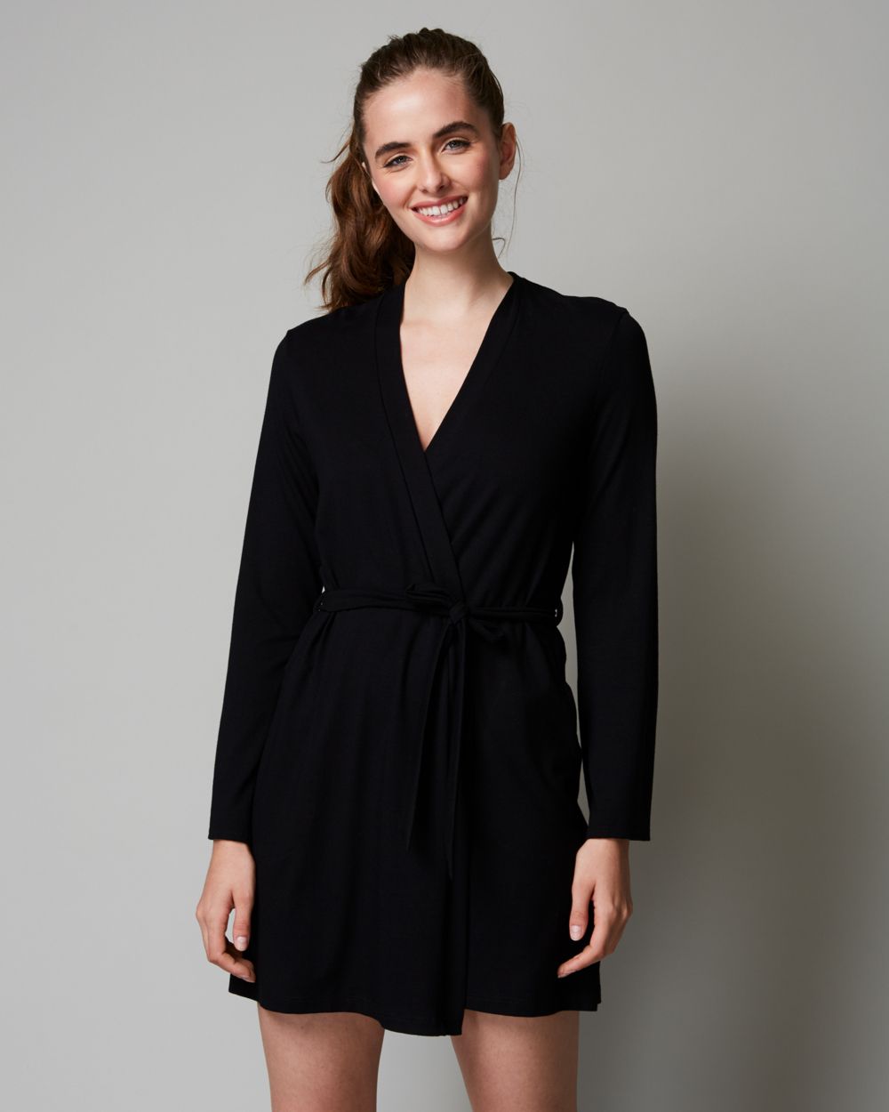 Only Hearts Love Story Robe in black