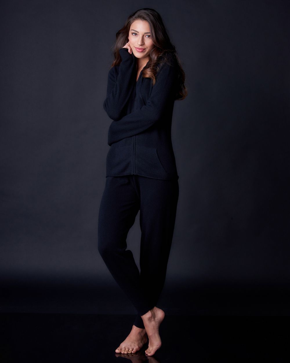 Arlotta Cashmere Hoodie Jacket Front Zipper in black