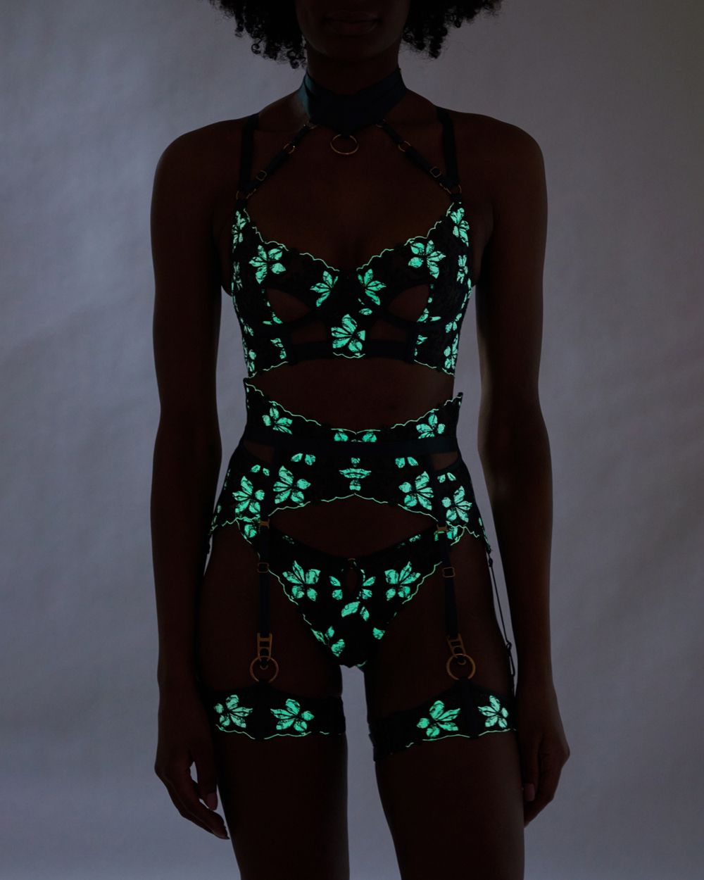 Bordelle Vita Suspender in green