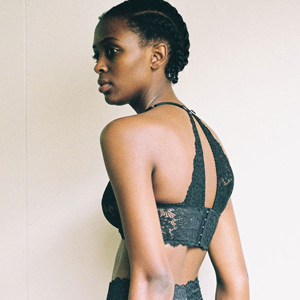 Lonely Dahlia Underwire Bra in black