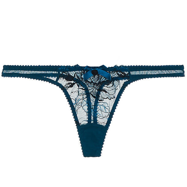 L'Agent Dani Thong in green