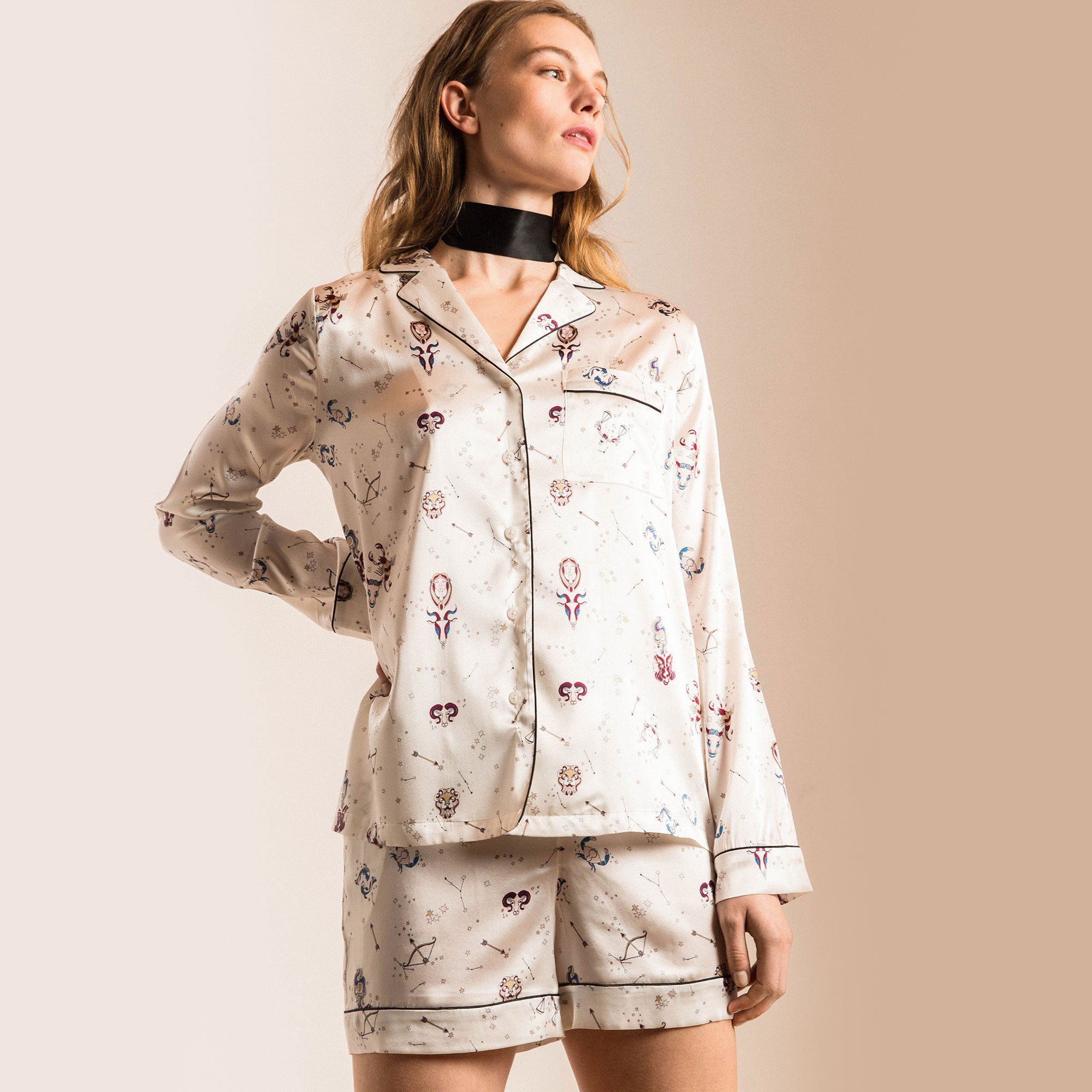 Yolke Classic Pyjama Shorts Set in white